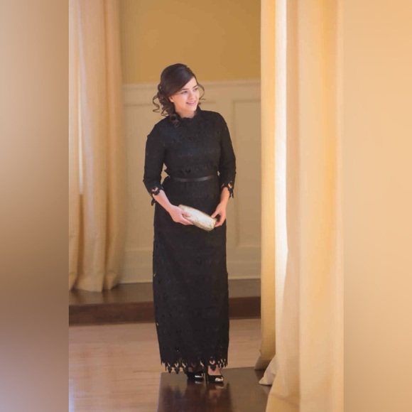 Dainty Jewells Dresses & Skirts - Dainty Jewells Exclusive Lace Dress